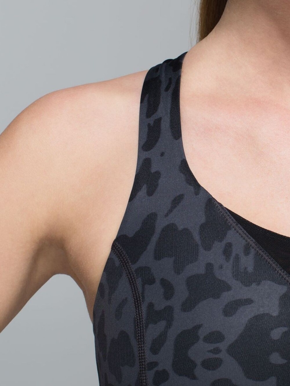 Lululemon In A Flash Bra II Animal Swirl Deep Coal Black Size 4 - Picture 4 of 8